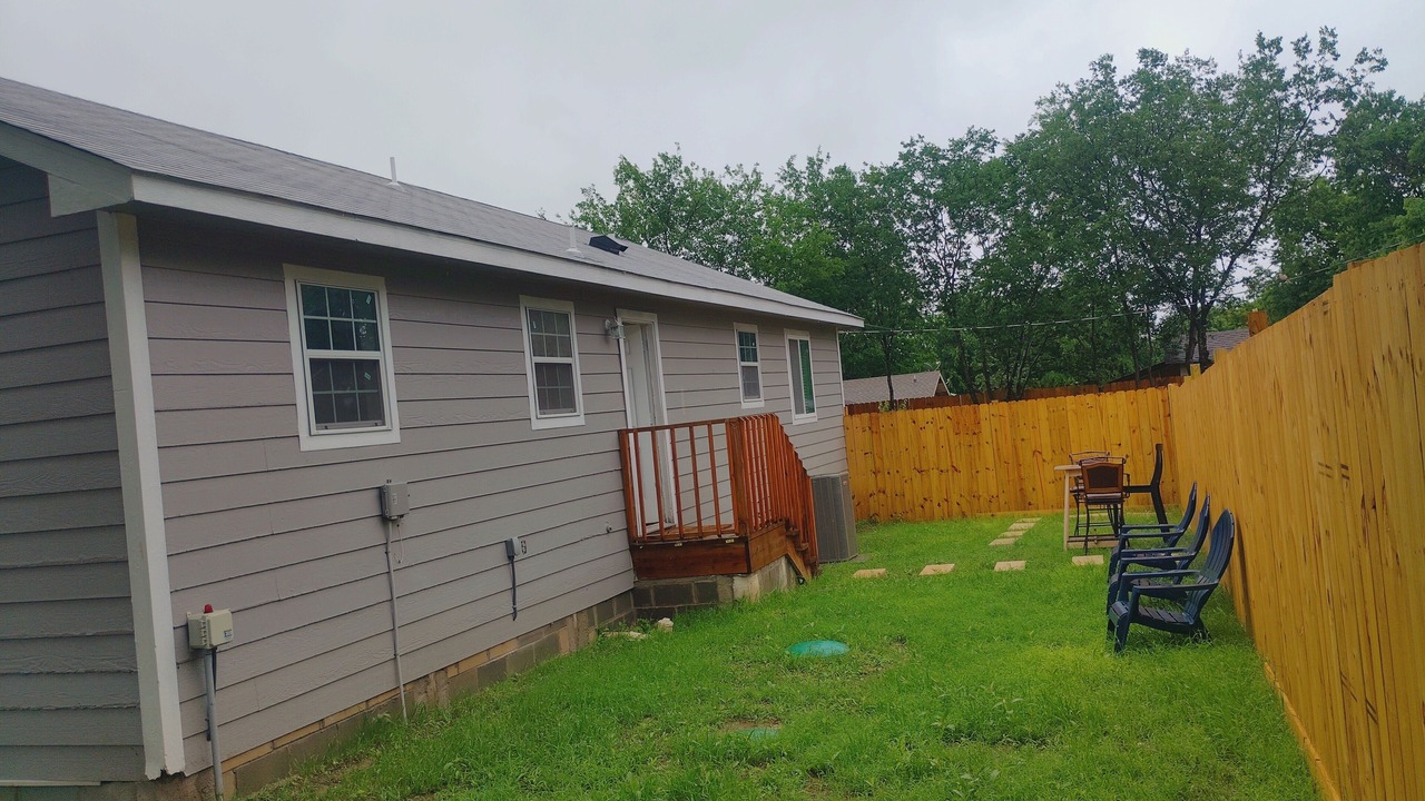 Photo of Patio Balcony in McNeil