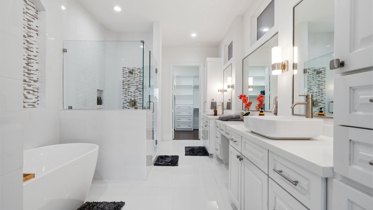 Photo of Bathroom in Shady Acres