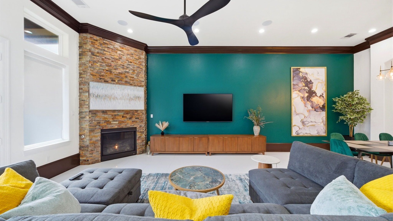 Photo of Livingroom in Shady Acres