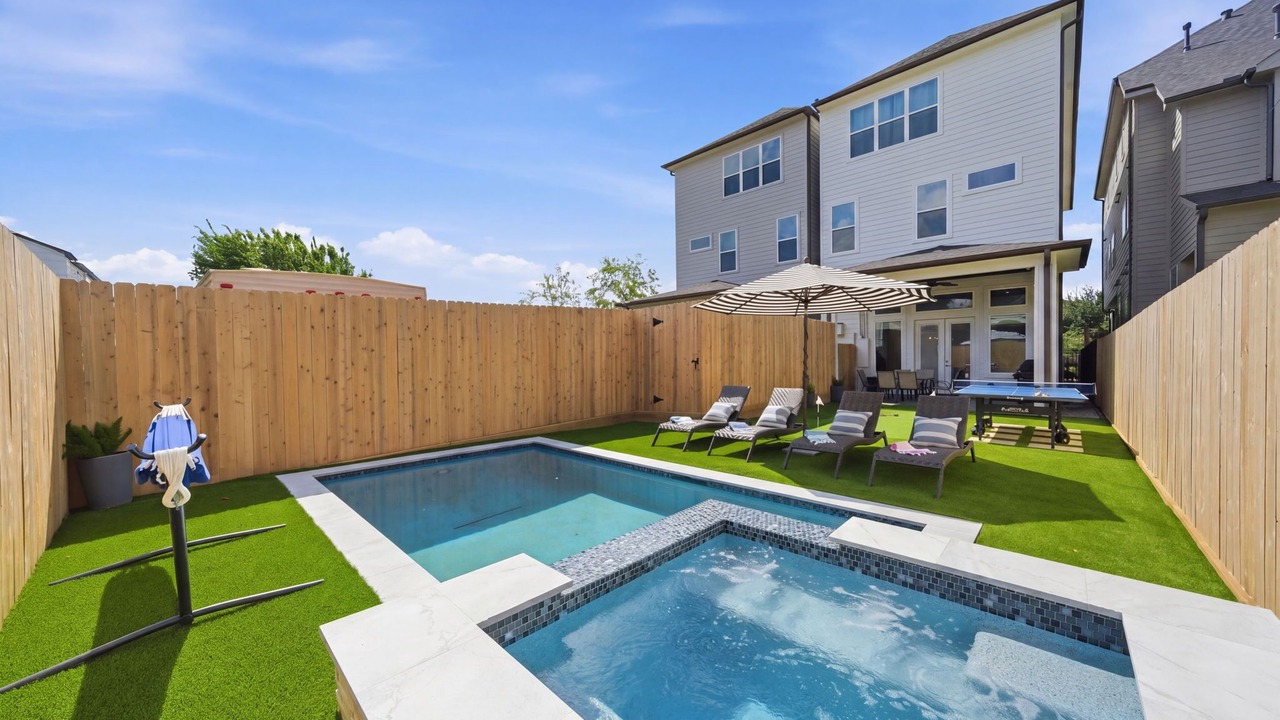 Photo of Outdoor in Shady Acres
