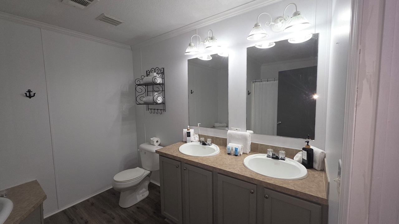 Photo of Bathroom in Abbeville