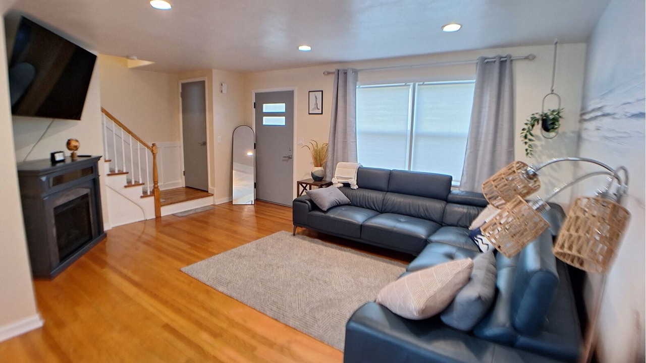 Photo of Livingroom in Gurnee