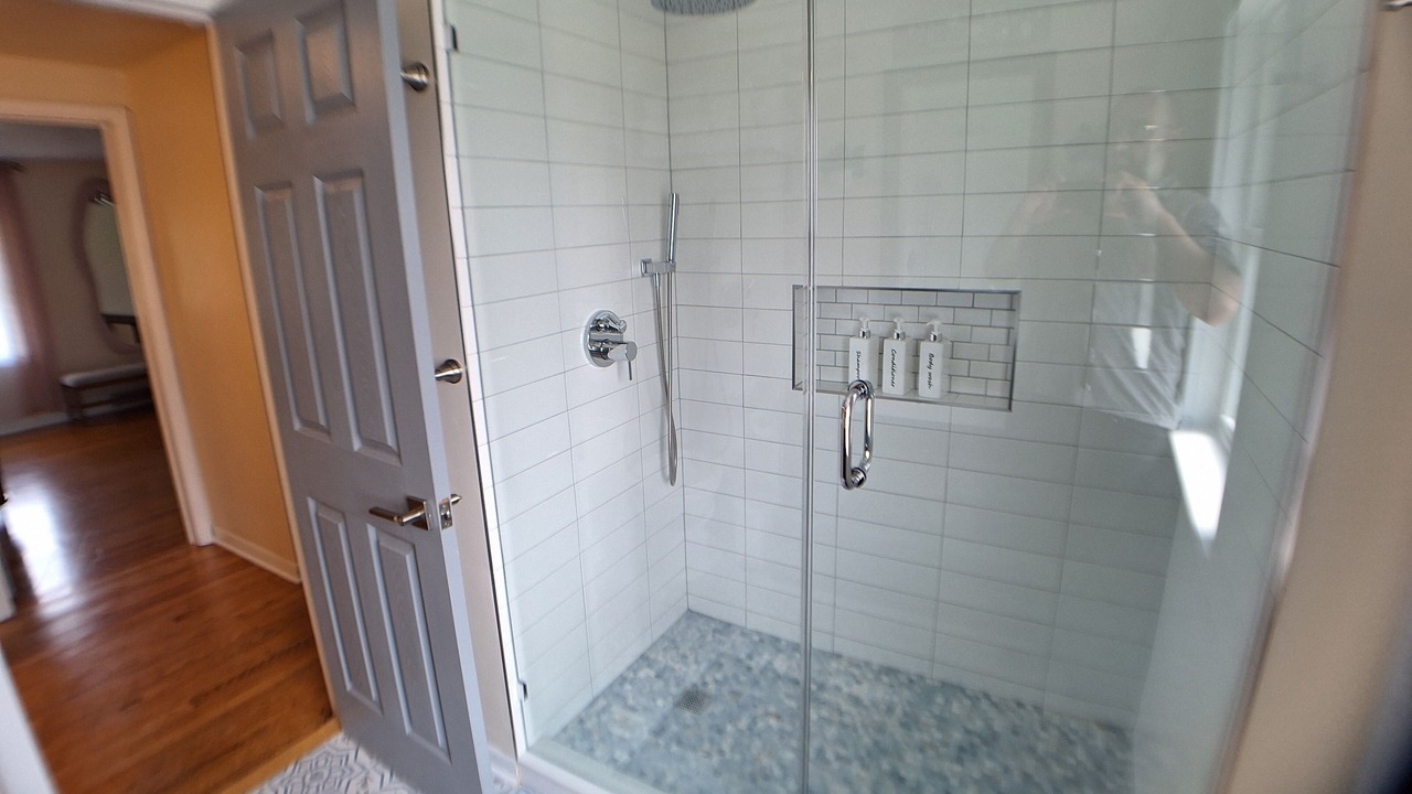 Photo of Bathroom in Gurnee