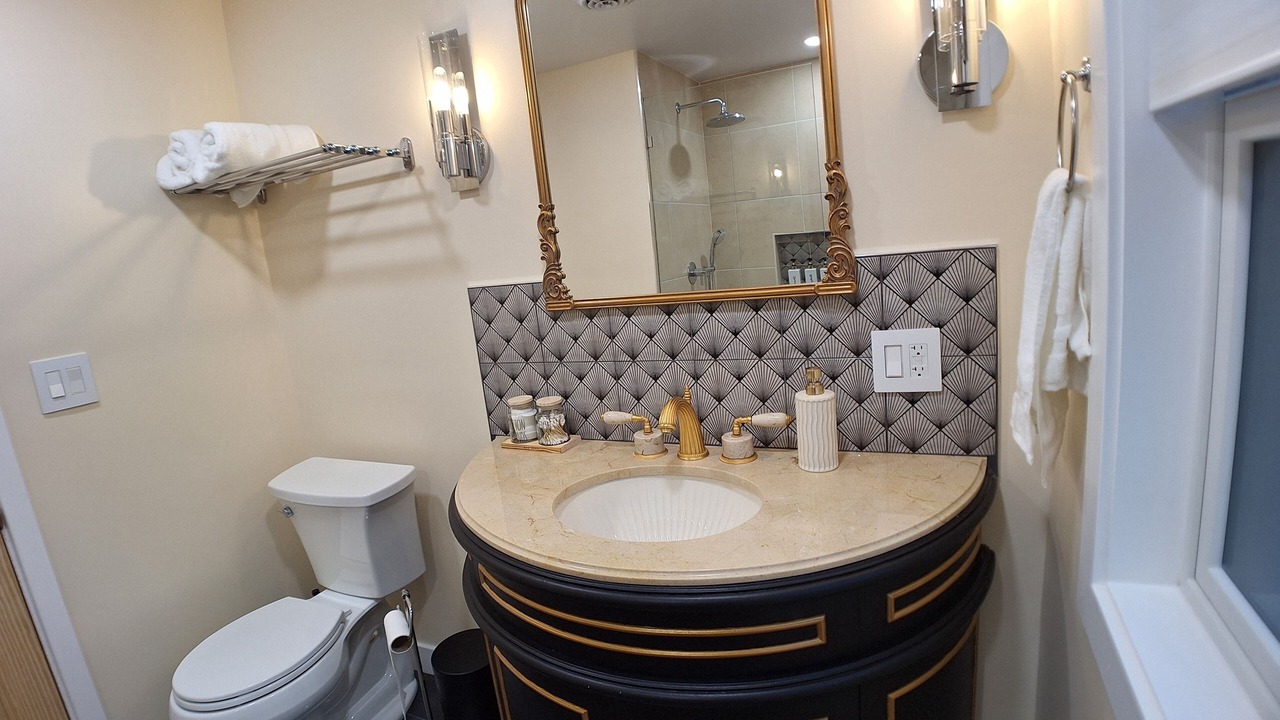 Photo of Bathroom in Gurnee