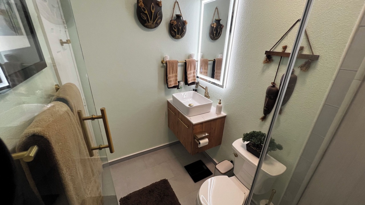 Photo of Bathroom in Valley Ranch