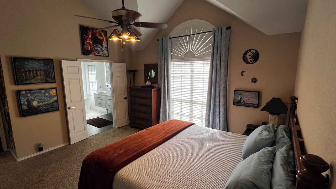 Photo of Bedroom in Valley Ranch