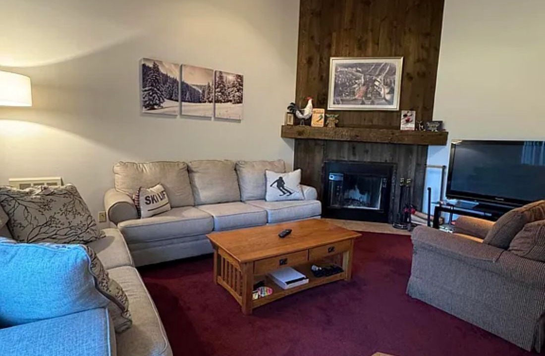 Photo of Livingroom in Hancock
