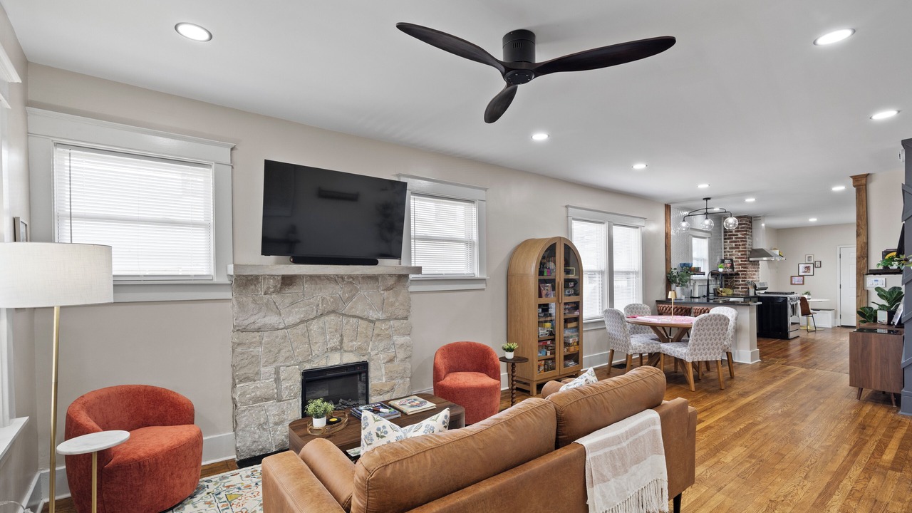 Photo of Livingroom in Midtown