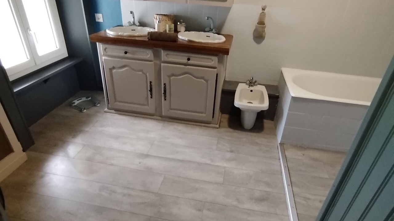 Photo of Bathroom in Mauleon