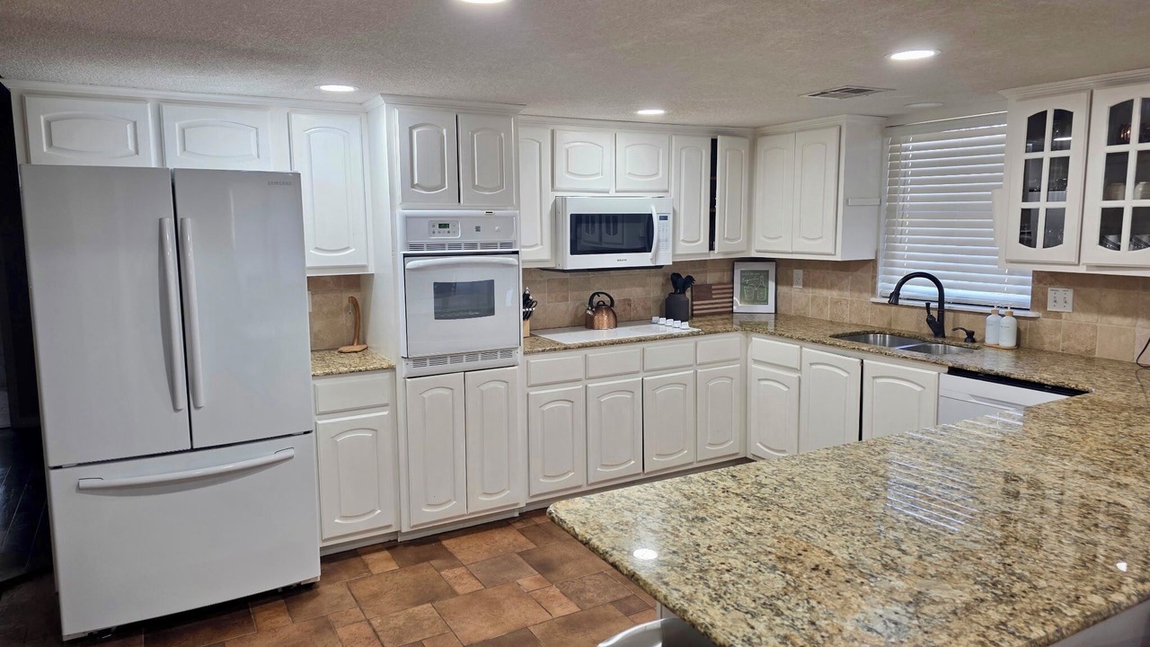 Photo of Kitchen in Evening Shade