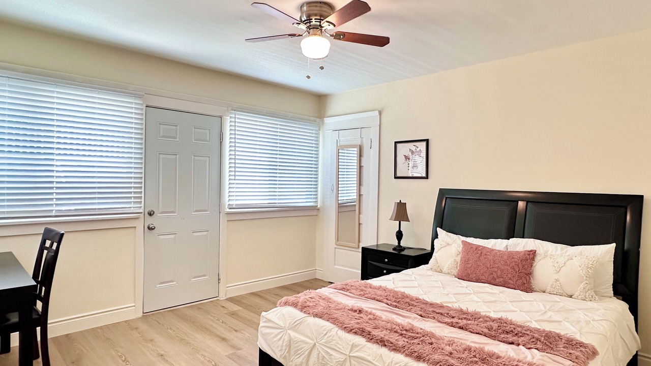 Photo of Bedroom in Mid Central