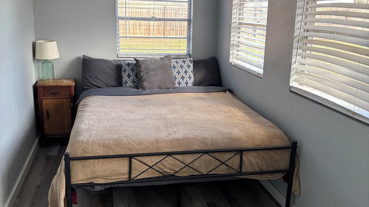 Photo of Bedroom in Tow