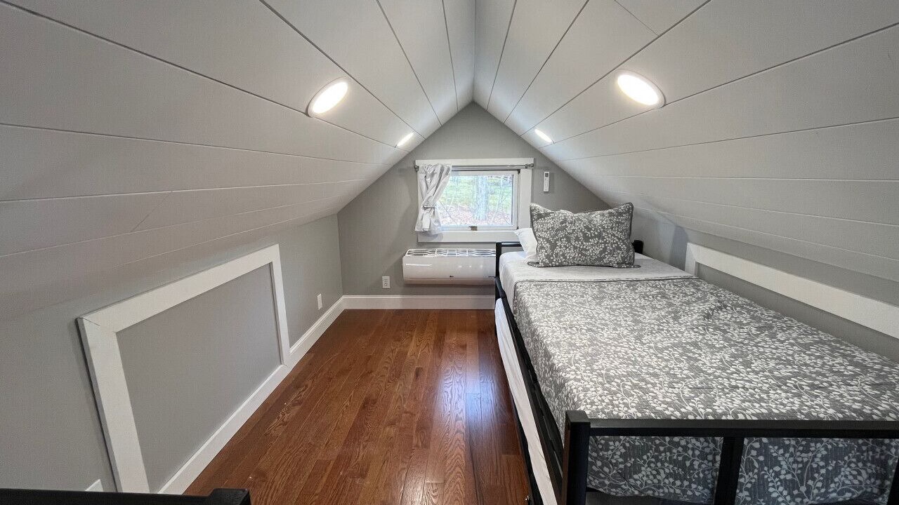 Photo of Bedroom in White Mills