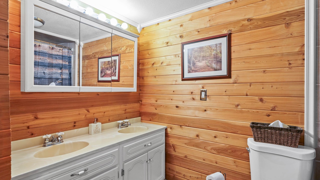 Photo of Bathroom in Janesville