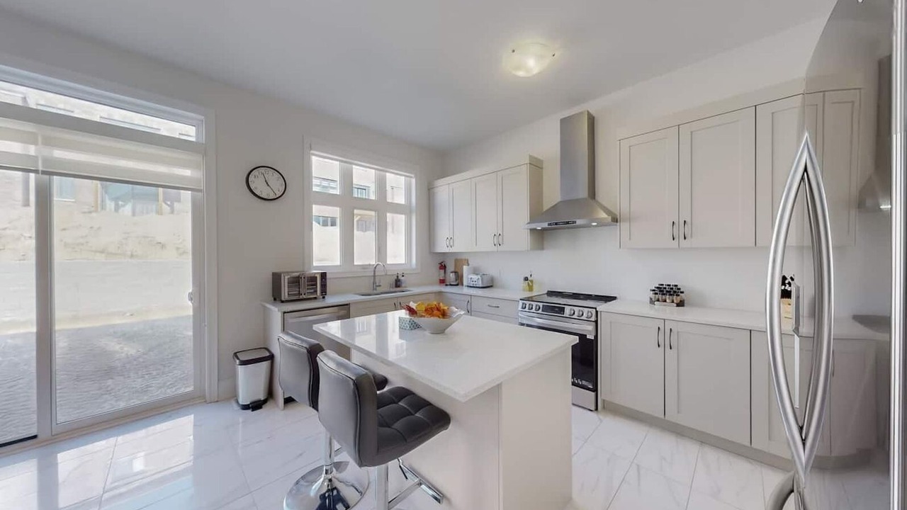 Photo of Kitchen in Caledon