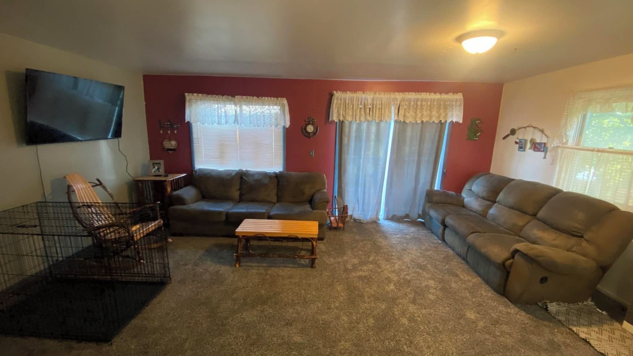 Photo of Livingroom in Town of Oswegatchie