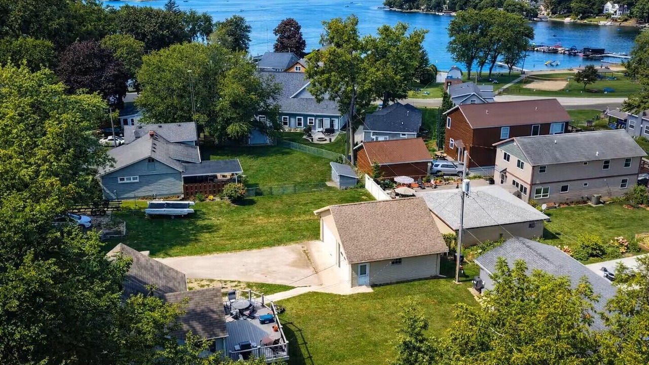 Photo of Outdoor in Browns Lake