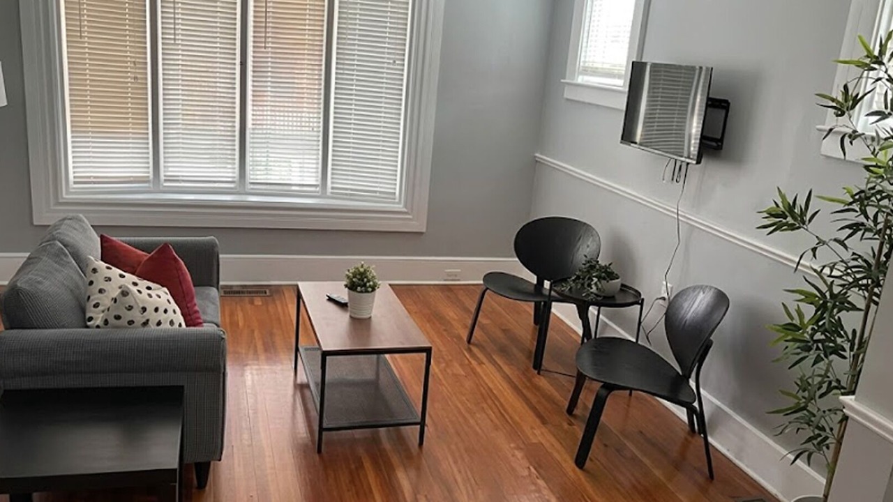 Photo of Livingroom in East Windsor