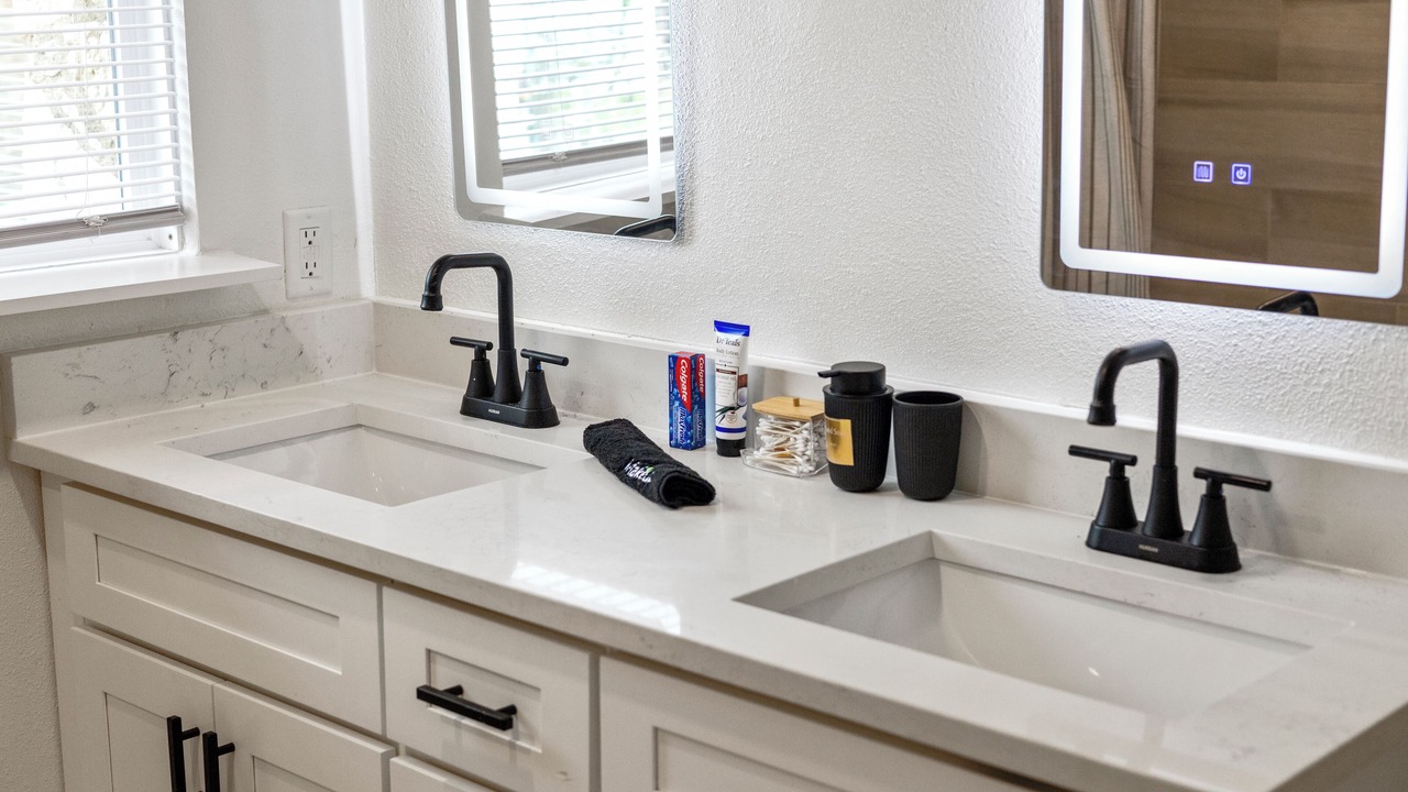 Photo of Bathroom in Cedar Crest