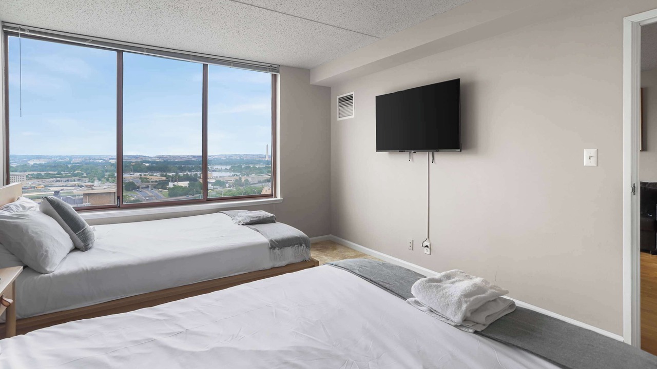 Photo of Bedroom in Crystal City