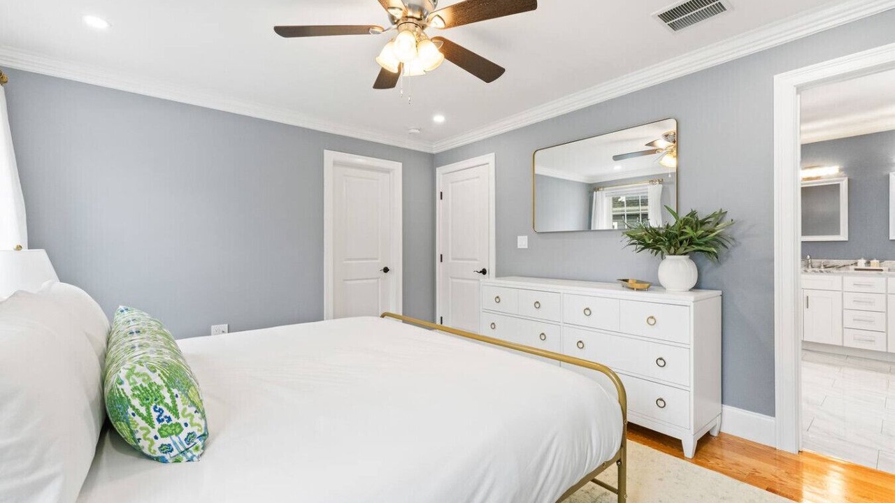 Photo of Bedroom in Hyde Park