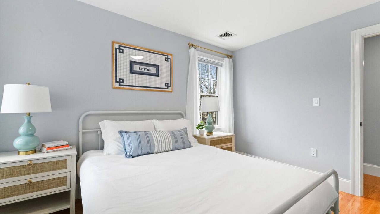 Photo of Bedroom in Hyde Park