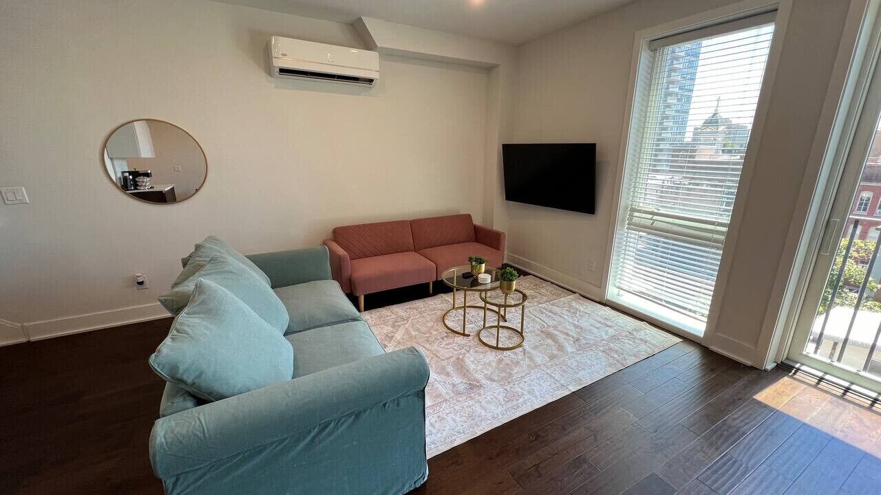 Photo of Livingroom in Center City West