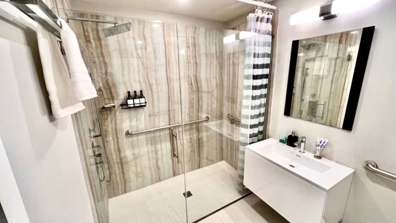 Photo of Bathroom in Center City West