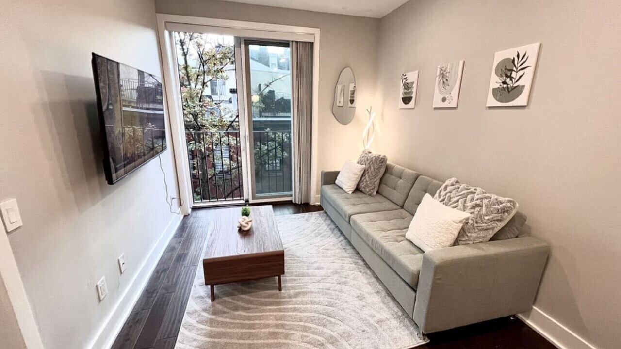 Photo of Livingroom in Center City West