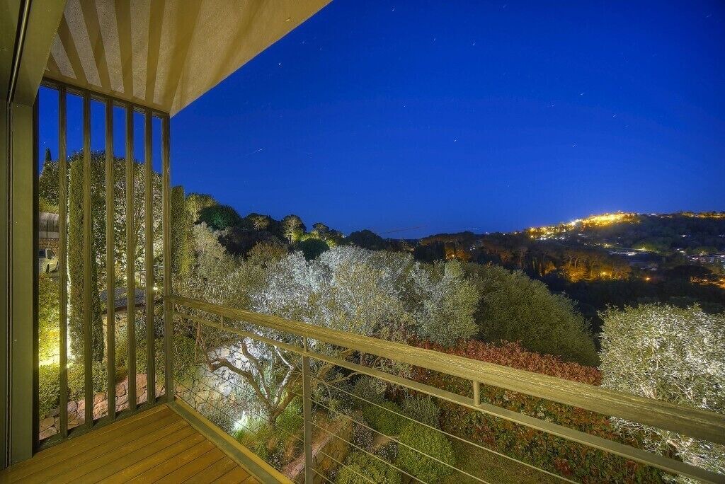 Photo of Outdoor in Mougins Town Centre