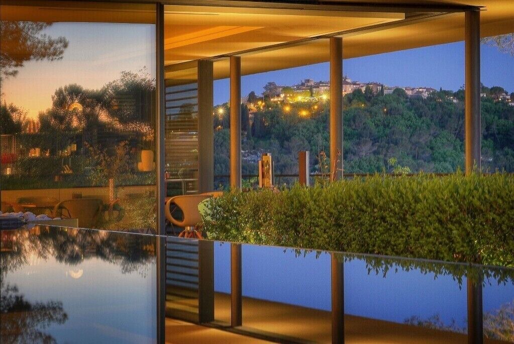 Photo of Outdoor in Mougins Town Centre