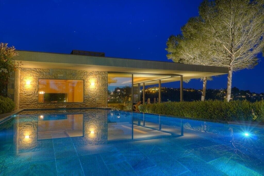 Photo of Outdoor in Mougins Town Centre