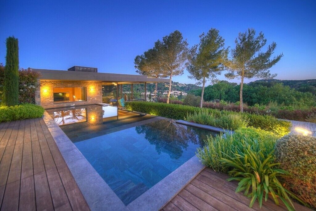 Photo of Outdoor in Mougins Town Centre