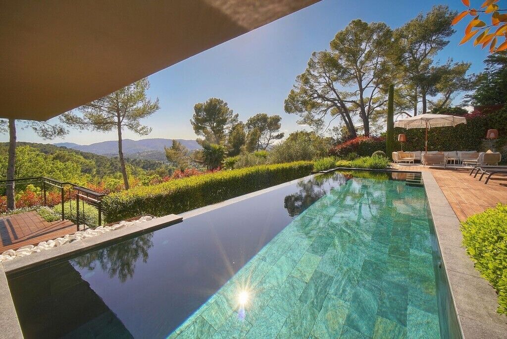 Photo of Outdoor in Mougins Town Centre