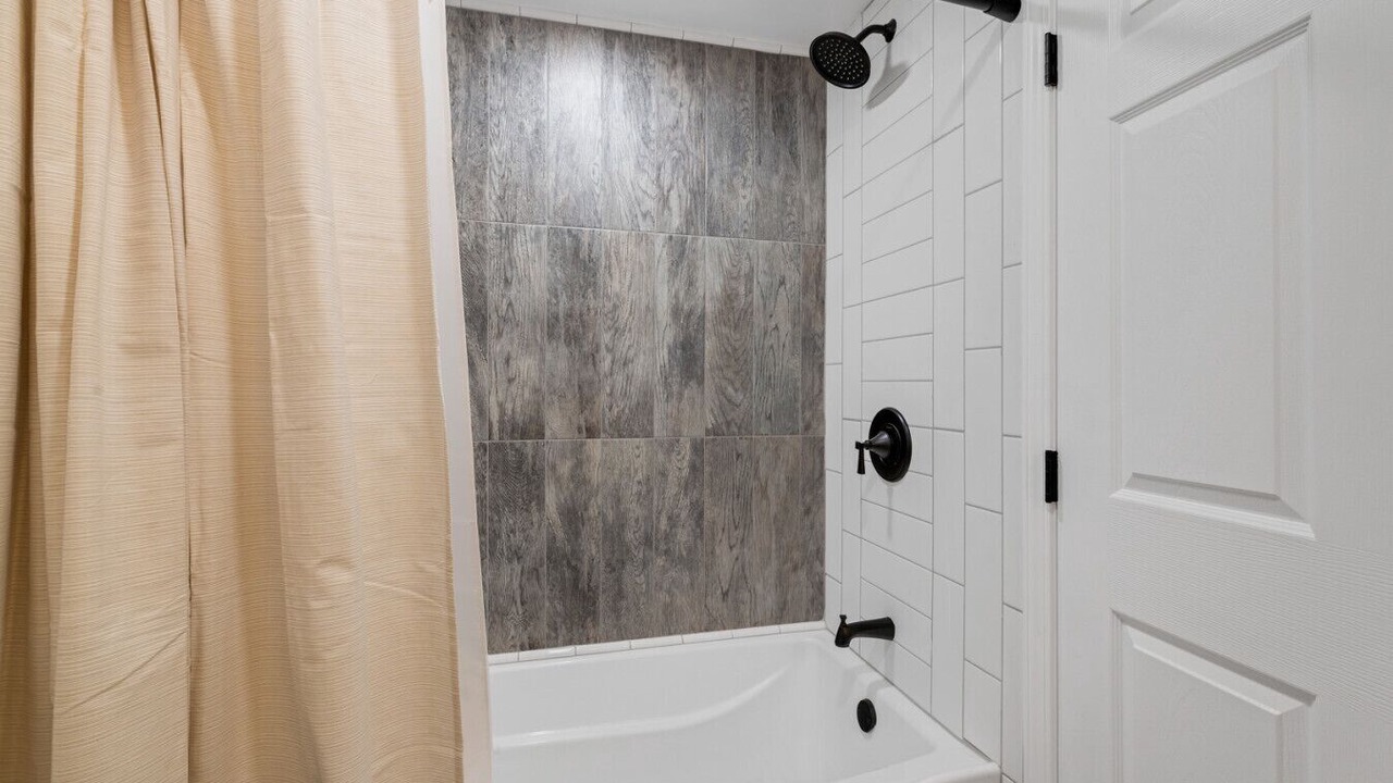 Photo of Bathroom in Weldon Spring Heights