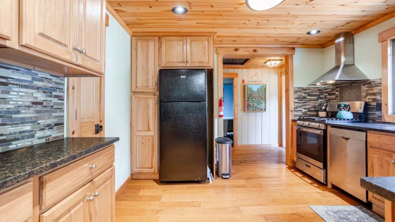 Photo of Kitchen in East Branch