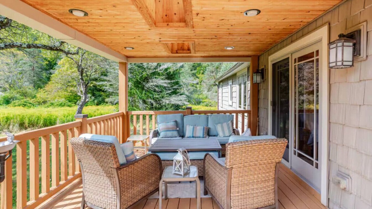 Photo of Patio Balcony in East Branch