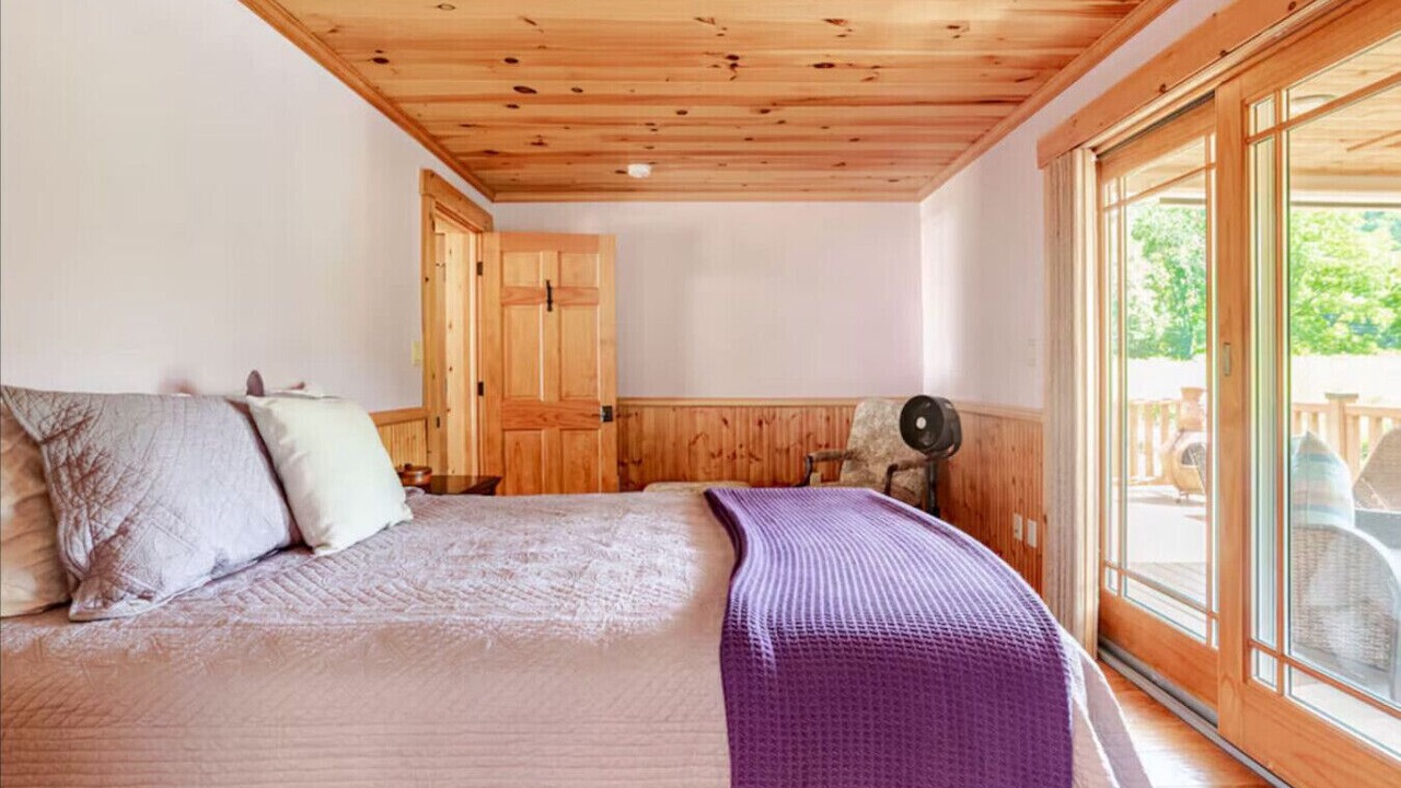 Photo of Bedroom in East Branch
