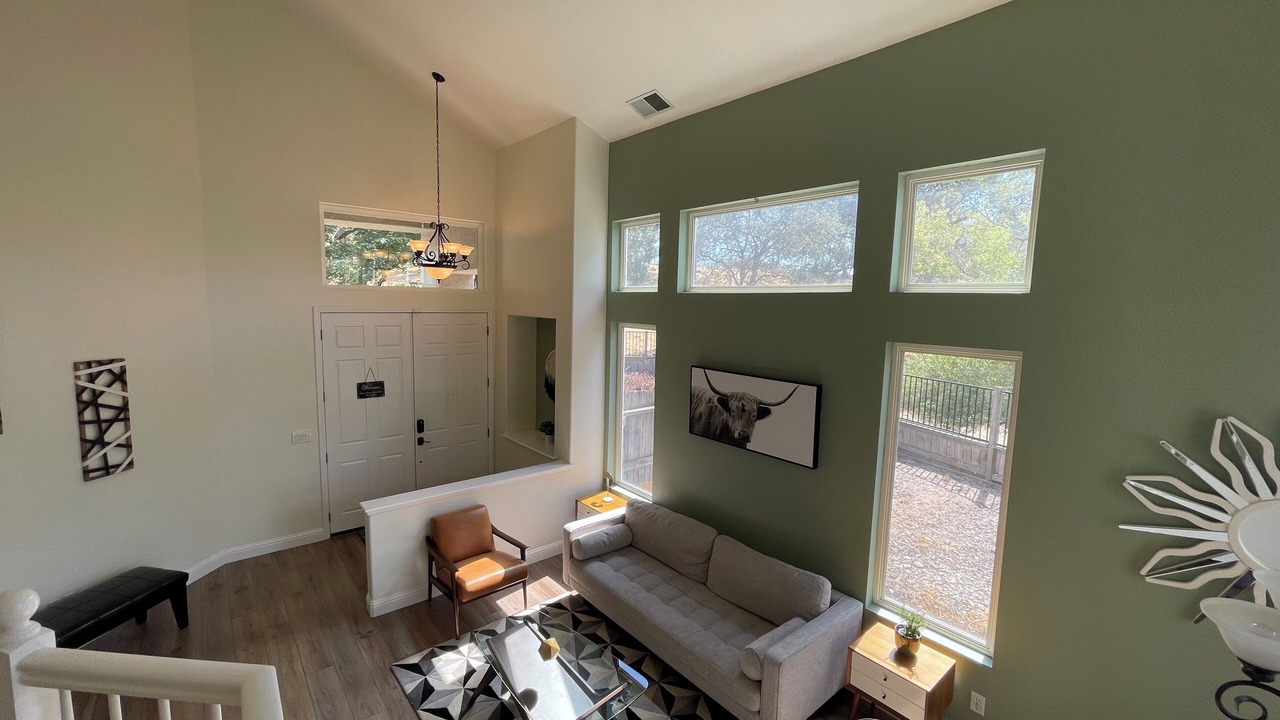 Photo of Livingroom in East Roseville Parkway