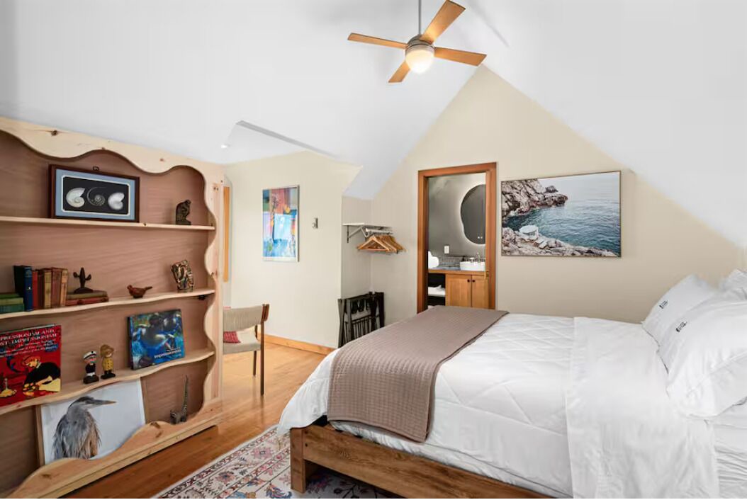 Photo of Bedroom in East Hillside