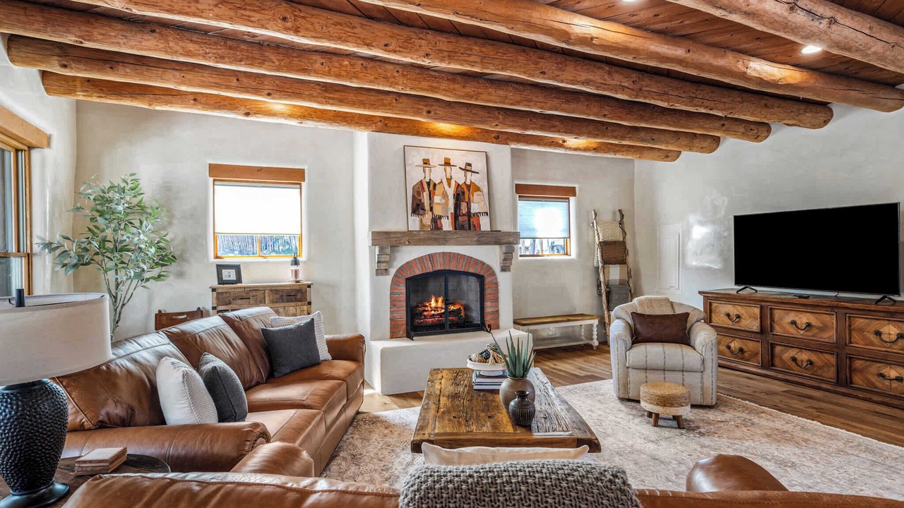 Photo of Livingroom in Santa Fe