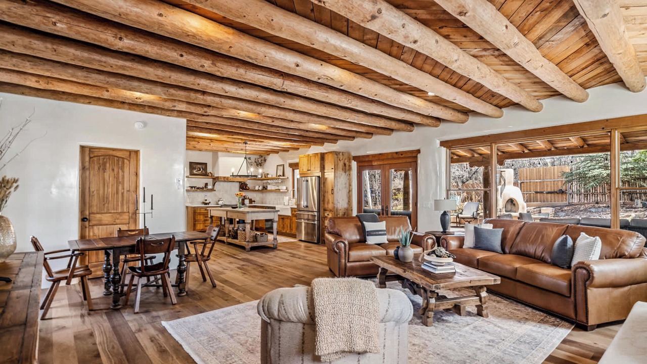 Photo of Livingroom in Santa Fe
