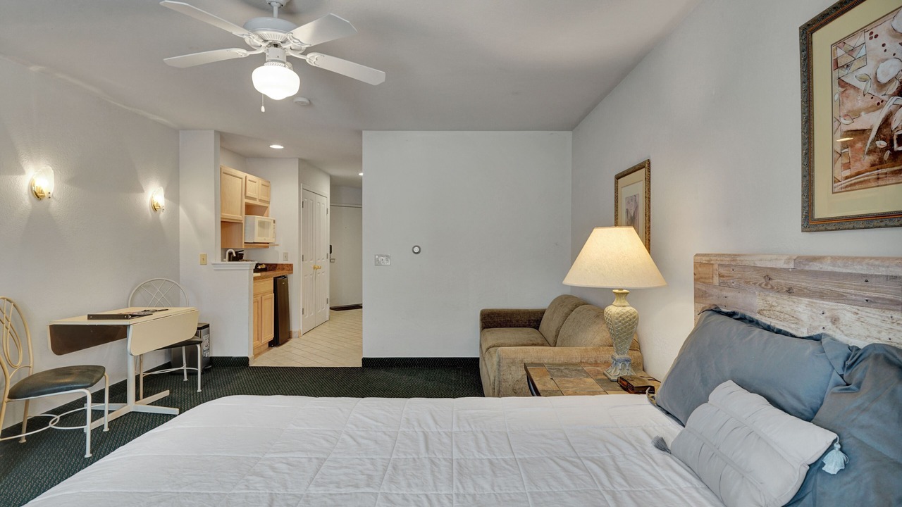 Photo of Bedroom in Pigeon