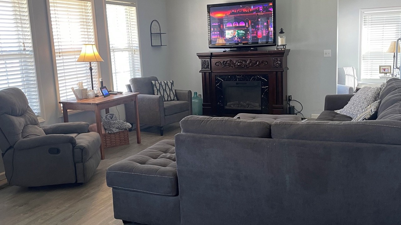 Photo of Livingroom in Mammoth Spring