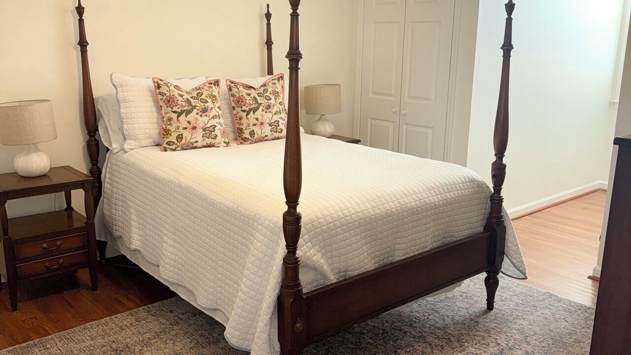 Photo of Bedroom in Martinez