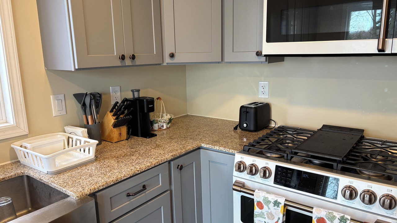 Photo of Kitchen in Lindbergh Lawns