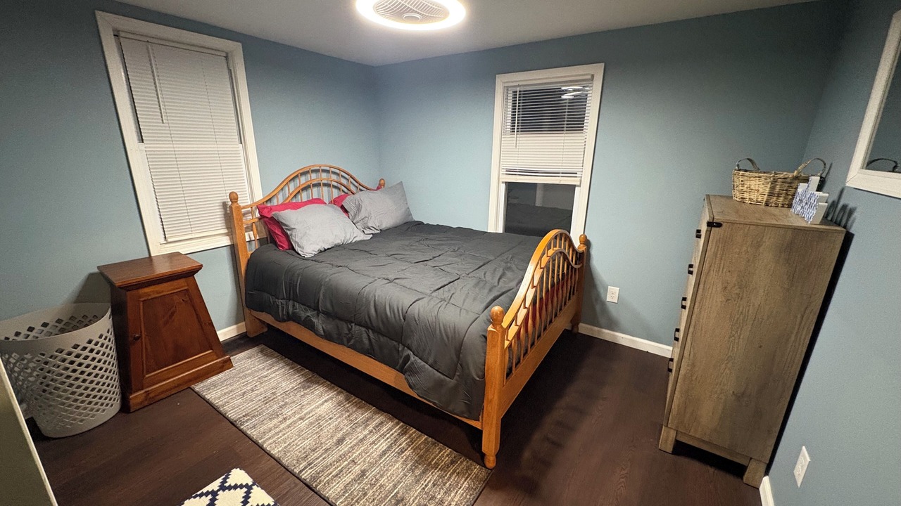 Photo of Bedroom in Lindbergh Lawns