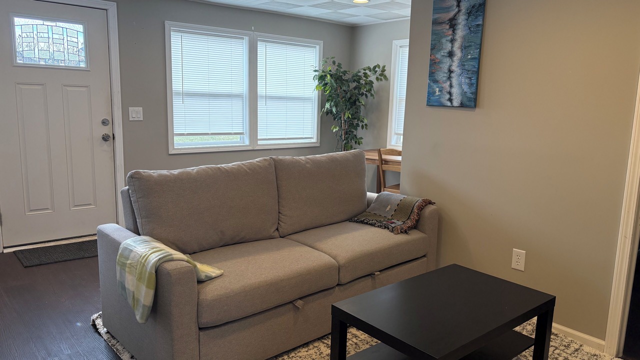 Photo of Livingroom in Lindbergh Lawns