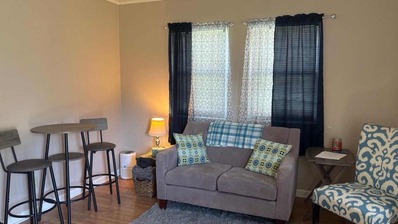 Photo of Livingroom in Anmoore