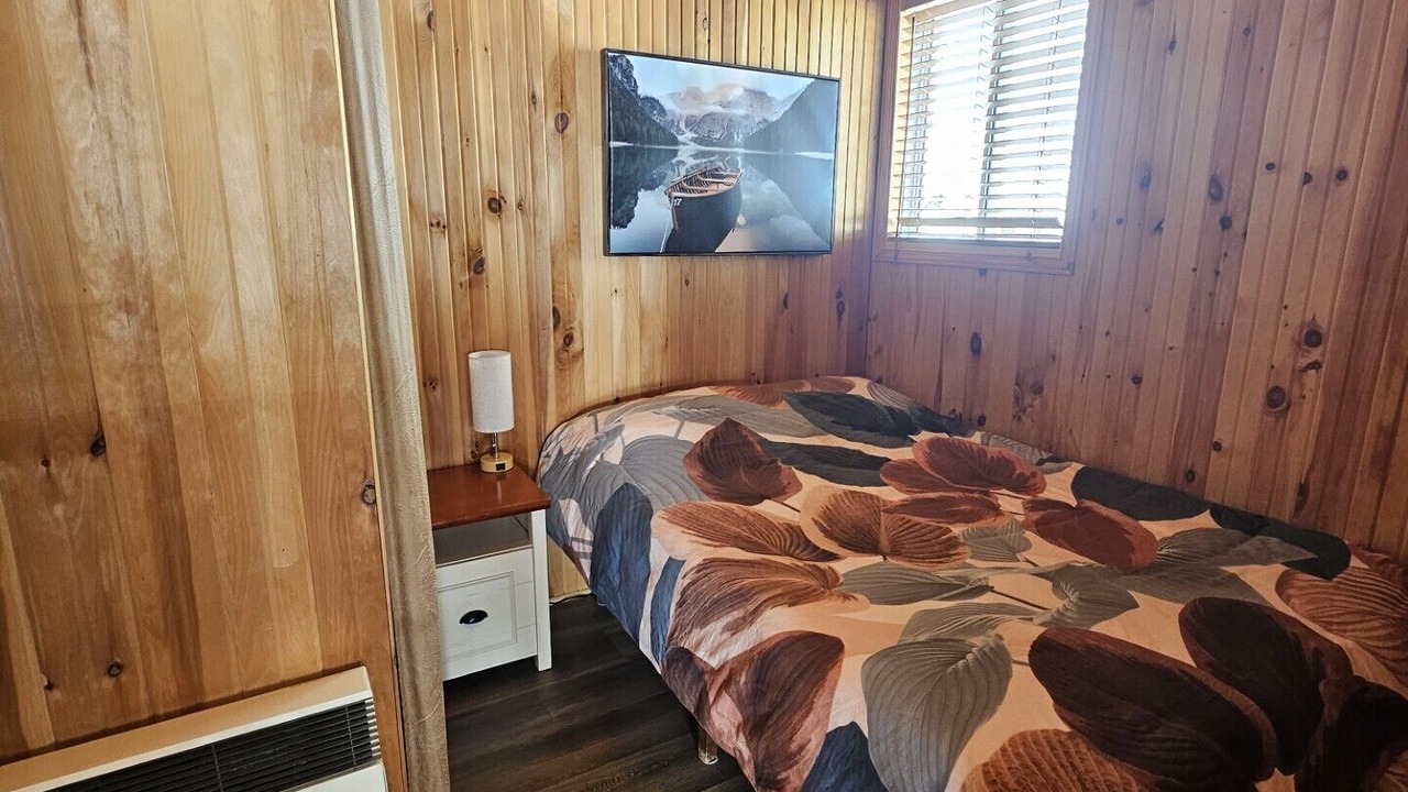 Photo of Bedroom in Saint-Ambroise